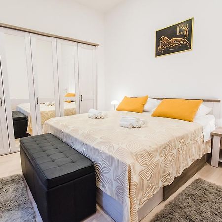 Apartment Vetom Split Bagian luar foto